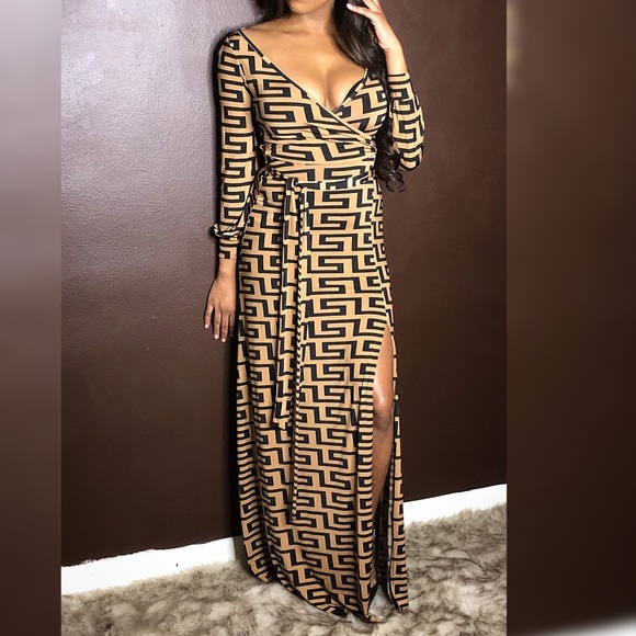 Dresses & Skirts - Dress